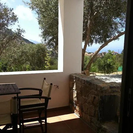 Hotel - Mourtzanakis Akhládha