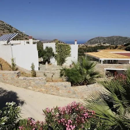 Hotel - Mourtzanakis Akhládha
